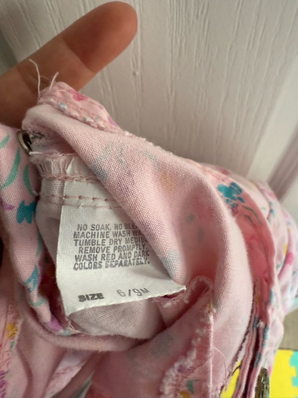 Vintage OshKosh Floral Shortalls - Picture 5 of 6